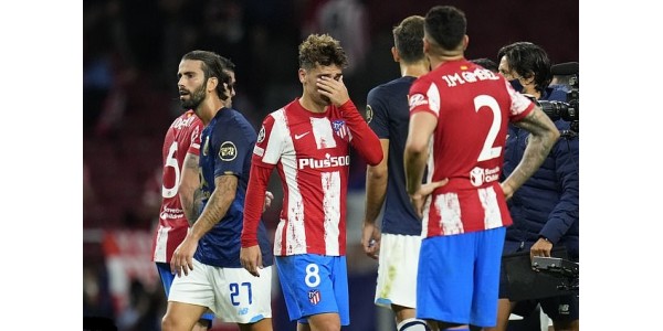 Diego Simeone dio una oportunidad al AC Milan en el último minuto